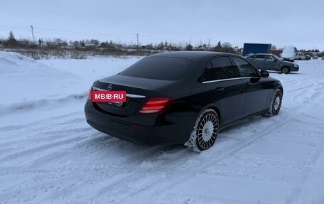 Mercedes-Benz E-Класс, 2018 год, 2 550 000 рублей, 4 фотография