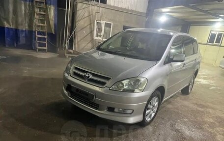 Toyota Ipsum II, 2001 год, 755 000 рублей, 3 фотография