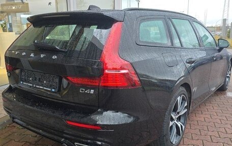 Volvo V60 II, 2020 год, 2 500 000 рублей, 5 фотография