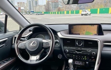 Lexus RX IV рестайлинг, 2018 год, 5 400 000 рублей, 8 фотография