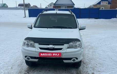 Chevrolet Niva I рестайлинг, 2012 год, 520 000 рублей, 2 фотография