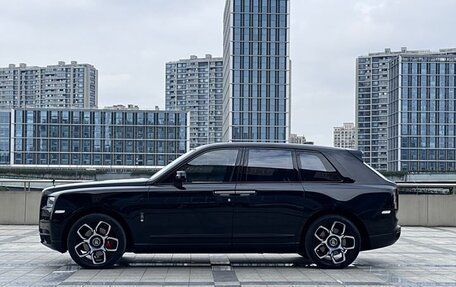 Rolls-Royce Cullinan, 2022 год, 37 000 224 рублей, 4 фотография