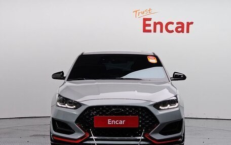 Hyundai Veloster II, 2021 год, 3 230 000 рублей, 5 фотография