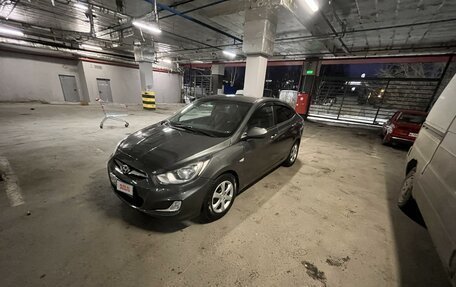 Hyundai Solaris II рестайлинг, 2011 год, 780 000 рублей, 6 фотография