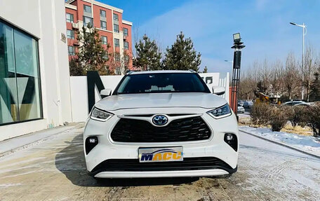 Toyota Highlander, 2022 год, 4 210 013 рублей, 3 фотография