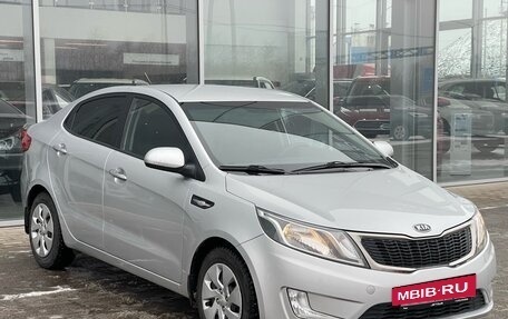 KIA Rio III рестайлинг, 2012 год, 860 000 рублей, 3 фотография