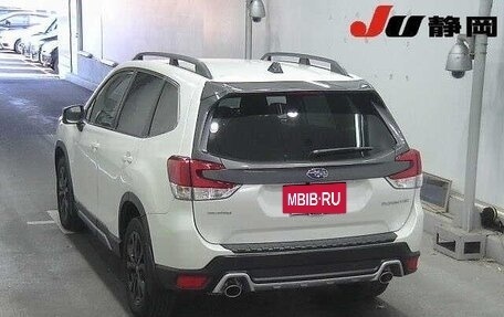 Subaru Forester, 2021 год, 2 600 000 рублей, 4 фотография