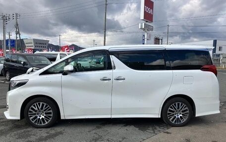 Toyota Alphard III, 2017 год, 3 550 000 рублей, 2 фотография