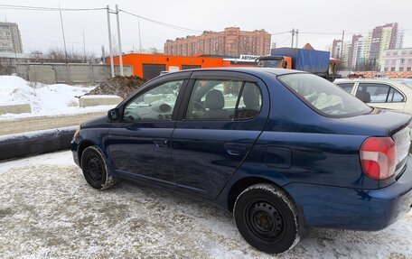 Toyota Platz, 2002 год, 500 000 рублей, 3 фотография