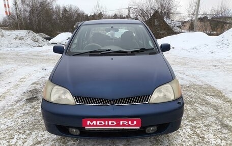 Toyota Platz, 2002 год, 500 000 рублей, 2 фотография