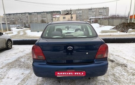 Toyota Platz, 2002 год, 500 000 рублей, 4 фотография