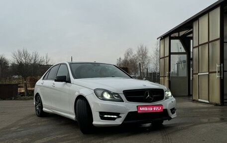 Mercedes-Benz C-Класс, 2012 год, 1 750 000 рублей, 1 фотография