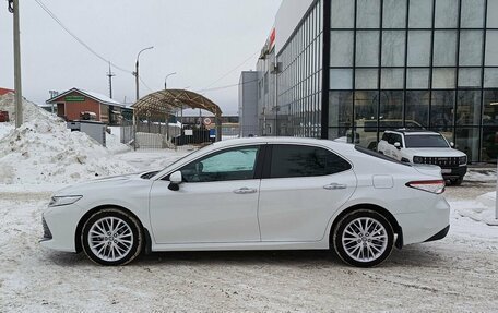 Toyota Camry, 2021 год, 3 300 000 рублей, 8 фотография