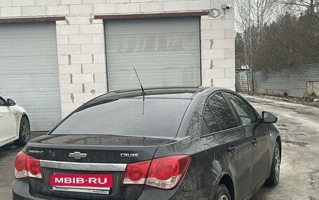 Chevrolet Cruze II, 2012 год, 699 900 рублей, 3 фотография