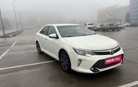 Toyota Camry, 2017 год, 2 600 000 рублей, 3 фотография