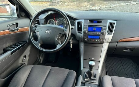 Hyundai Sonata VI, 2008 год, 777 000 рублей, 10 фотография