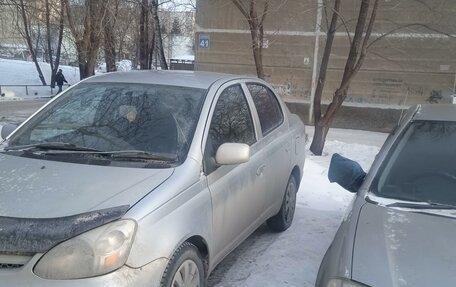 Toyota Platz, 2004 год, 400 000 рублей, 3 фотография