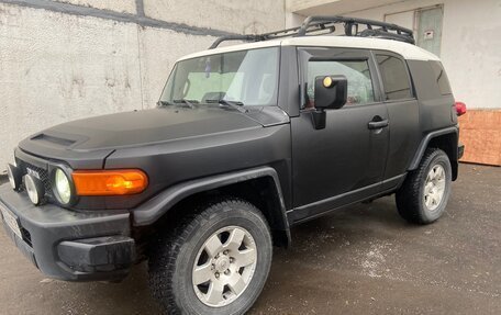 Toyota FJ Cruiser, 2006 год, 2 500 000 рублей, 2 фотография