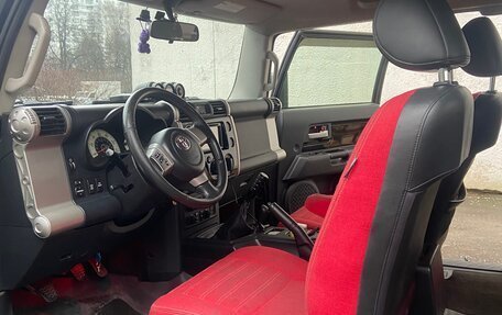 Toyota FJ Cruiser, 2006 год, 2 500 000 рублей, 11 фотография