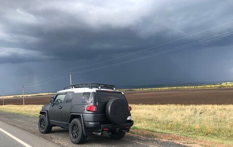 Toyota FJ Cruiser, 2006 год, 2 500 000 рублей, 8 фотография