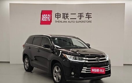 Toyota Highlander III, 2021 год, 3 190 000 рублей, 3 фотография