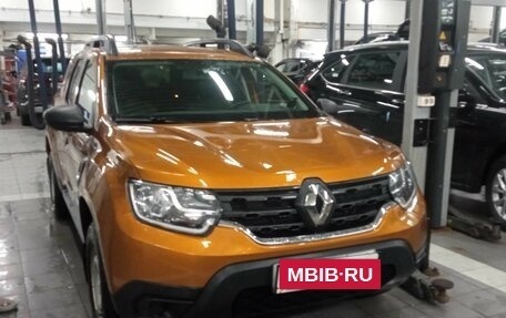 Renault Duster, 2021 год, 2 100 000 рублей, 2 фотография