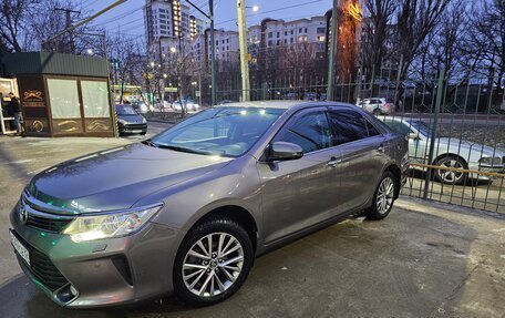 Toyota Camry, 2015 год, 2 150 000 рублей, 10 фотография