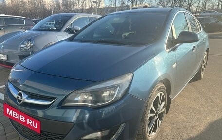 Opel Astra J, 2013 год, 830 000 рублей, 3 фотография