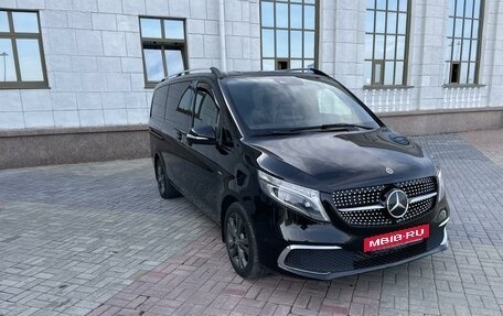 Mercedes-Benz V-Класс, 2015 год, 3 700 000 рублей, 9 фотография