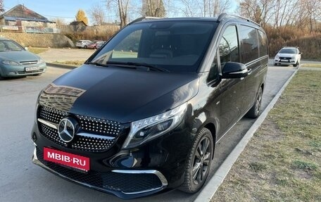 Mercedes-Benz V-Класс, 2015 год, 3 700 000 рублей, 4 фотография