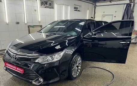 Toyota Camry, 2015 год, 2 550 000 рублей, 2 фотография