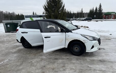 Hyundai Solaris II рестайлинг, 2020 год, 1 200 000 рублей, 8 фотография