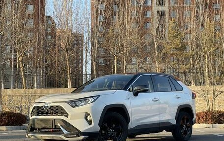 Toyota RAV4, 2020 год, 2 662 000 рублей, 1 фотография