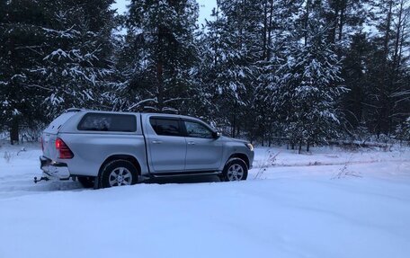 Toyota Hilux VIII, 2015 год, 3 124 000 рублей, 1 фотография