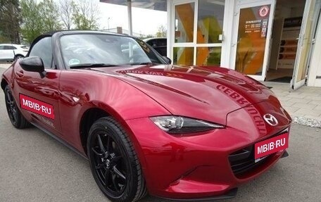 Mazda MX-5, 2021 год, 2 950 000 рублей, 1 фотография