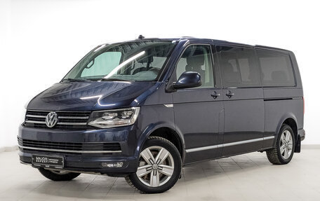 Volkswagen Multivan T6 рестайлинг, 2017 год, 4 150 000 рублей, 1 фотография