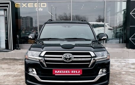 Toyota Land Cruiser 200, 2018 год, 9 200 000 рублей, 8 фотография