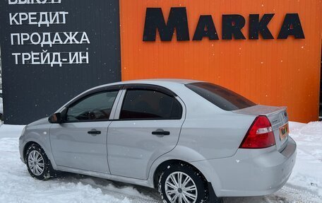 Chevrolet Aveo III, 2010 год, 599 000 рублей, 3 фотография