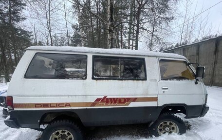 Mitsubishi Delica III, 1985 год, 270 000 рублей, 1 фотография