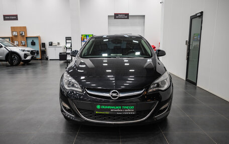 Opel Astra J, 2013 год, 750 000 рублей, 2 фотография