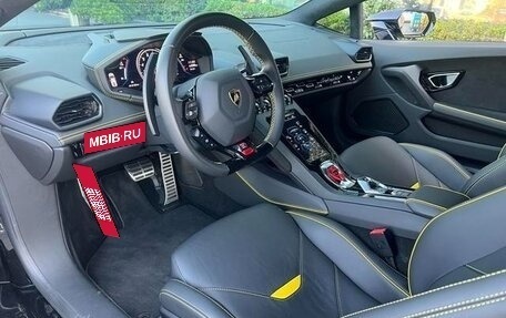 Lamborghini Huracán, 2021 год, 34 999 888 рублей, 5 фотография