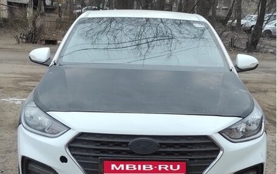 Hyundai Solaris II рестайлинг, 2017 год, 600 000 рублей, 1 фотография