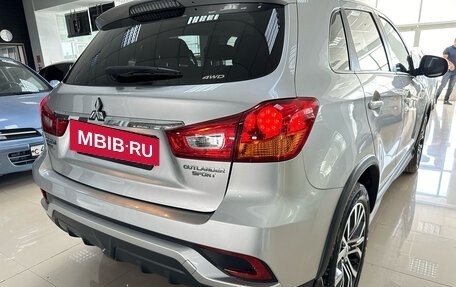 Mitsubishi Outlander III рестайлинг 3, 2017 год, 1 650 000 рублей, 4 фотография