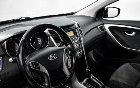 Hyundai i30 II рестайлинг, 2013 год, 900 000 рублей, 9 фотография