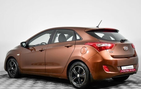 Hyundai i30 II рестайлинг, 2013 год, 900 000 рублей, 7 фотография