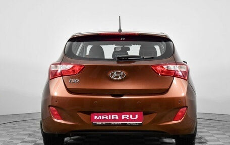 Hyundai i30 II рестайлинг, 2013 год, 900 000 рублей, 6 фотография