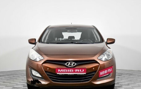 Hyundai i30 II рестайлинг, 2013 год, 900 000 рублей, 2 фотография