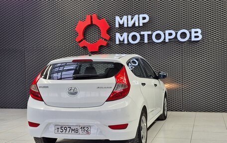 Hyundai Solaris II рестайлинг, 2014 год, 885 000 рублей, 11 фотография