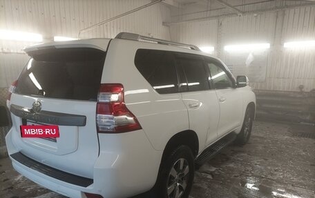 Toyota Land Cruiser Prado 150 рестайлинг 2, 2015 год, 3 950 000 рублей, 7 фотография