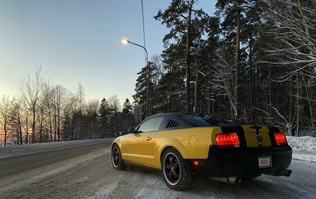 Ford Mustang VI рестайлинг, 2005 год, 2 490 000 рублей, 4 фотография